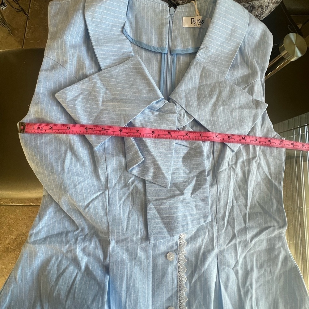 Set of short set says size L but comes in a s o m
Caja 8 - Picture 4 of 6